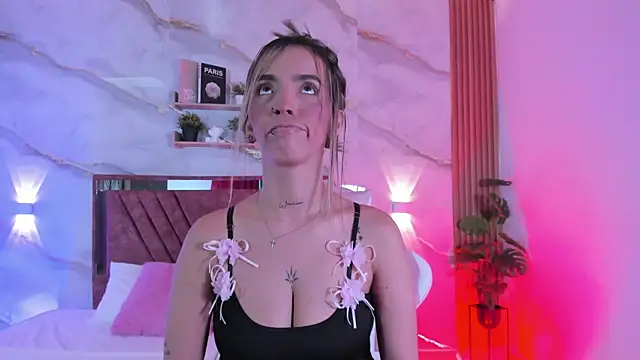 your whore Salome online show from March 27, 2026, 6:53 pm