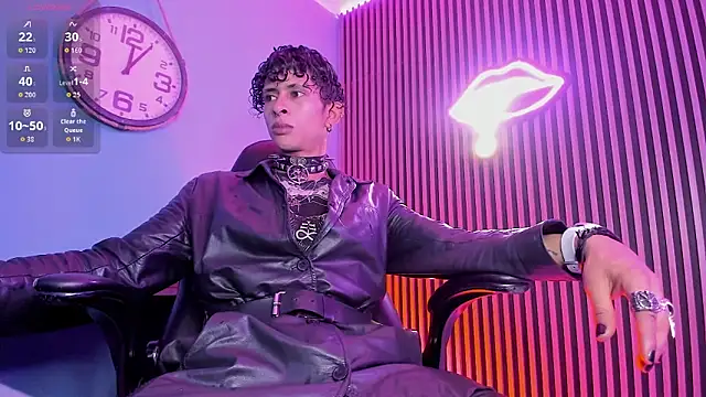 Maximoking26 online show from March 11, 2026, 1:32 am