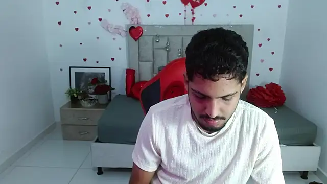 mister fox723 online show from March 1, 2026, 5:07 am