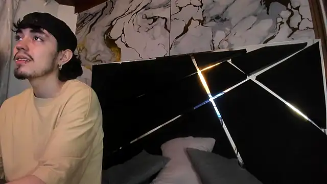 Couple In Heat online show from February 24, 2026, 7:37 pm