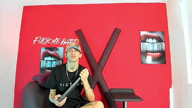 Snapshot of BOYS_PLAY chatting on February 28, 2026, 1:22 pm BOYS PLAY online show from February 28, 2026, 1:22 pm