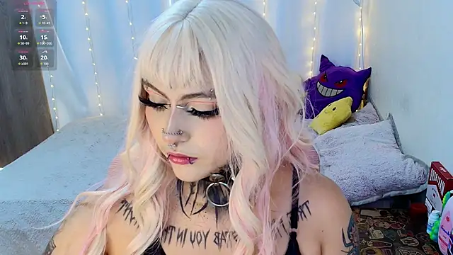 maliciaXpoison online show from March 20, 2026, 9:49 pm