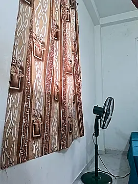 Snapshot of Queen_Saara chatting on March 21, 2026, 11:58 am Queen Saara online show from March 21, 2026, 11:58 am