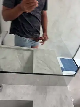 twink231 online show from April 12, 2026, 3:26 pm