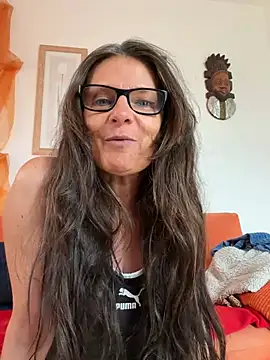 Snapshot of Dance_Lady chatting on February 24, 2026, 1:56 pm Dance Lady online show from February 24, 2026, 1:56 pm