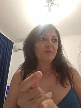 SaraGina online show from April 2, 2026, 10:16 pm