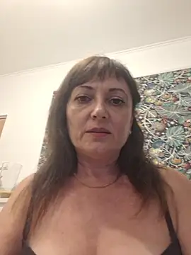 Snapshot of SaraGina chatting on June 27, 2026, 8:26 pm SaraGina online show from June 27, 2026, 8:26 pm