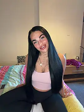 Snapshot of Darkfantisyx chatting on February 20, 2026, 4:42 pm Darkfantisyx online show from February 20, 2026, 4:42 pm