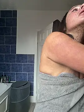 Snapshot of Darkfantisyx chatting on March 29, 2026, 2:08 pm Darkfantisyx online show from March 29, 2026, 2:08 pm