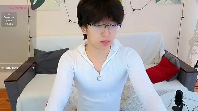 Snapshot of DianInav chatting on April 11, 2026, 7:56 am DianInav online show from April 11, 2026, 7:56 am