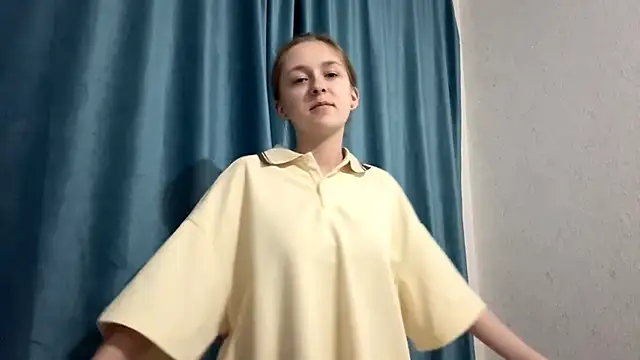 Snapshot of StaticBliss chatting on February 22, 2026, 1:19 am StaticBliss online show from February 22, 2026, 1:19 am