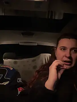 Sandragll online show from April 8, 2026, 11:50 pm