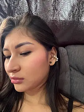 Snapshot of Aylin_fire chatting on March 10, 2026, 6:56 pm Aylin fire online show from March 10, 2026, 6:56 pm