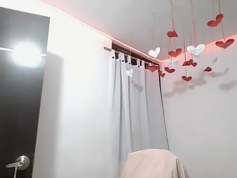 Snapshot of Lia1224 chatting on February 16, 2026, 6:06 pm Lia1224 online show from February 16, 2026, 6:06 pm