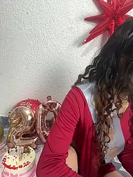 Snapshot of soffii-estrella chatting on May 15, 2026, 5:49 am soffii-estrella online show from May 15, 2026, 5:49 am