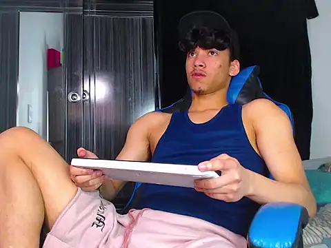 Lyam Russo online show from February 24, 2026, 7:37 pm