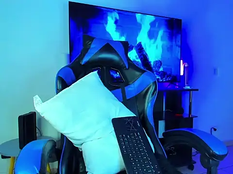 Lyam Russo online show from March 21, 2026, 6:03 am