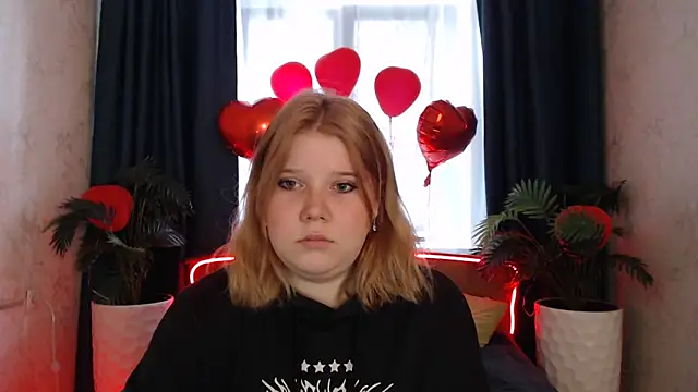 StripGyrl online show from March 5, 2026, 8:22 am