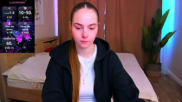 Maddy Wood  online show from March 13, 2026, 3:06 pm