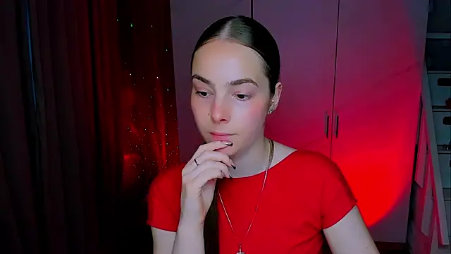 Snapshot of Maddy_Wood_ chatting on June 4, 2026, 9:25 am Maddy Wood online show from June 4, 2026, 9:25 am