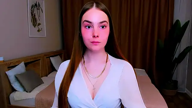 Maddy Wood  online show from April 12, 2026, 6:33 pm