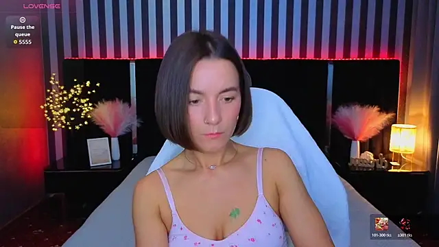Snapshot of GracefulMichelle chatting on May 31, 2026, 7:03 pm GracefulMichelle online show from May 31, 2026, 7:03 pm