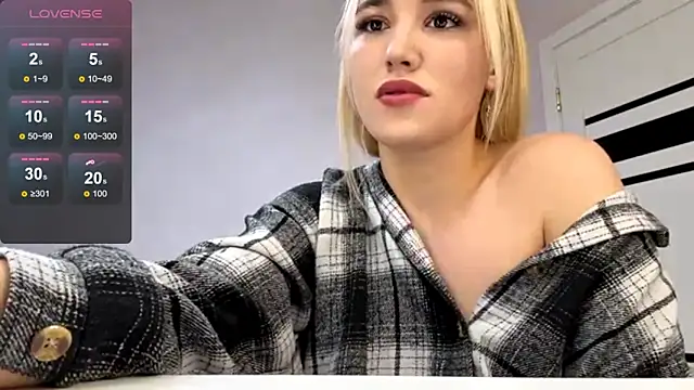 MerryVideo online show from April 16, 2026, 9:39 pm