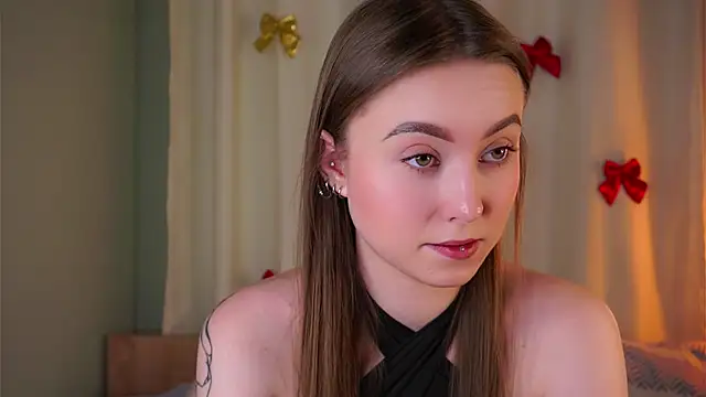 Snapshot of LorileeRuetz chatting on February 23, 2026, 12:06 pm LorileeRuetz online show from February 23, 2026, 12:06 pm