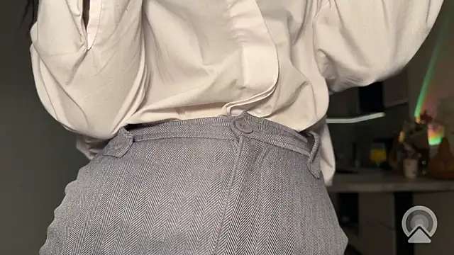 alicelanei online show from March 8, 2026, 4:43 pm