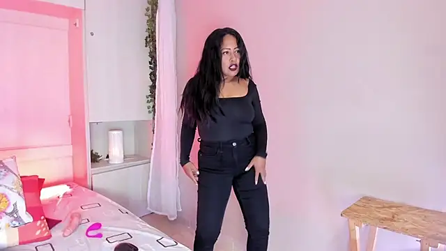 AllieBennet online show from March 25, 2026, 7:46 pm