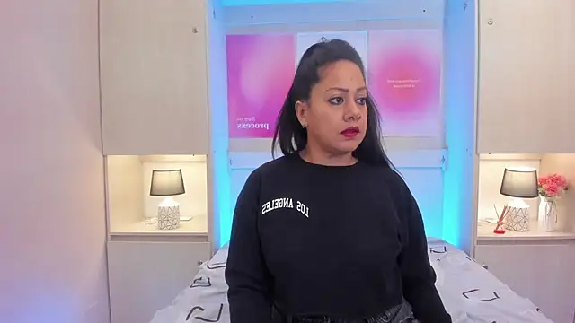 AllieBennet online show from July 9, 2026, 7:57 pm