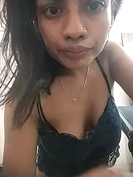 Snapshot of Colleage-girl chatting on April 1, 2026, 2:36 pm Colleage-girl online show from April 1, 2026, 2:36 pm