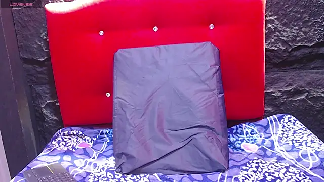 Snapshot of violet_angel13 chatting on April 14, 2026, 2:44 pm violet angel13 online show from April 14, 2026, 2:44 pm