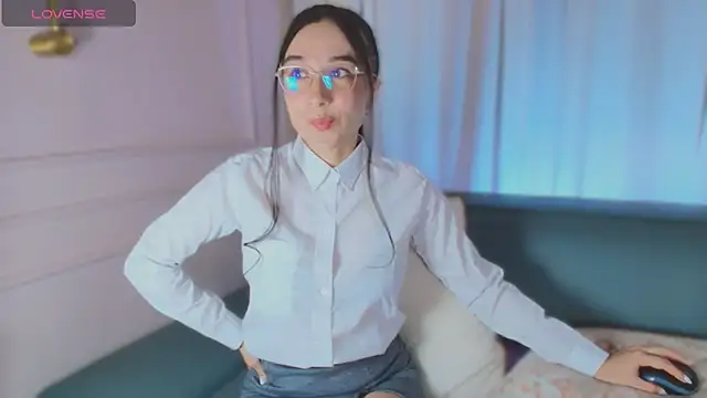 Snapshot of Dorothy_valerisse chatting on April 10, 2026, 10:33 am Dorothy valerisse online show from April 10, 2026, 10:33 am