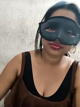 Cute-aryaa online show from April 19, 2026, 5:14 pm