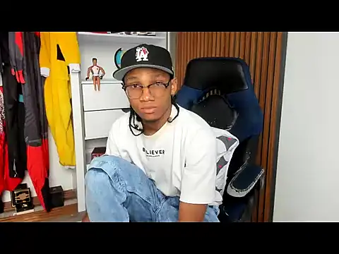 Snapshot of yandi_hot chatting on February 25, 2026, 1:55 pm yandi hot online show from February 25, 2026, 1:55 pm