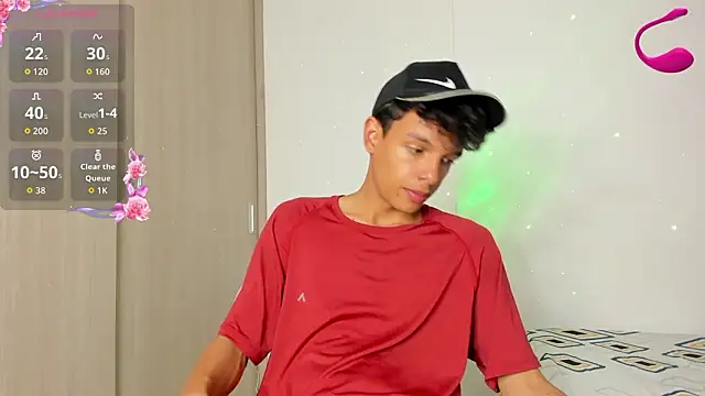 Maxfrost1 online show from February 24, 2026, 11:05 pm