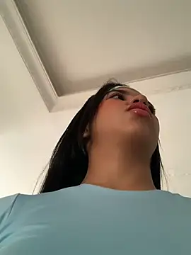 Snapshot of Lily_em chatting on July 6, 2026, 3:03 pm Lily em online show from July 6, 2026, 3:03 pm