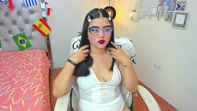 Snapshot of mila_quin chatting on June 19, 2026, 8:03 pm mila quin online show from June 19, 2026, 8:03 pm