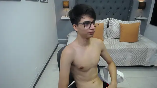 Snapshot of chris_carterr chatting on February 21, 2026, 1:02 pm chris carterr online show from February 21, 2026, 1:02 pm