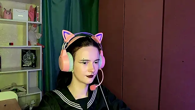 Snapshot of MabelDefina chatting on March 2, 2026, 11:06 am MabelDefina online show from March 2, 2026, 11:06 am