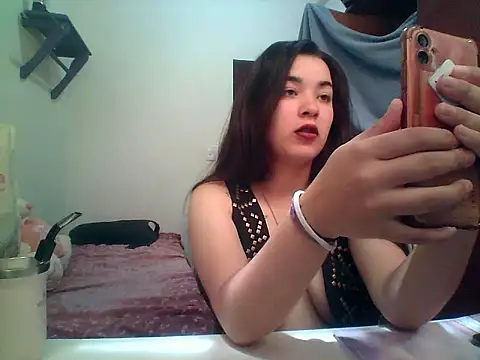 miagoddess88 online show from February 27, 2026, 3:23 pm