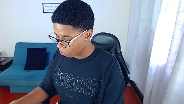 liiam3 online show from March 9, 2026, 8:56 pm