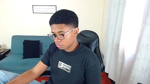 liiam3 online show from March 19, 2026, 9:37 pm