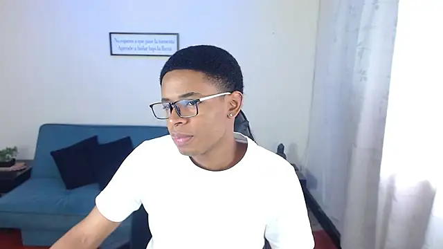 liiam3 online show from February 21, 2026, 8:44 pm