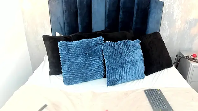 Janna  26 online show from March 8, 2026, 12:49 am