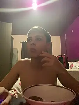 Snapshot of KailanDTD chatting on February 17, 2026, 12:08 am KailanDTD online show from February 17, 2026, 12:08 am