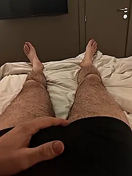 Snapshot of Galizio14 chatting on February 24, 2026, 10:21 pm Galizio14 online show from February 24, 2026, 10:21 pm