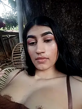 Julianiss online show from February 28, 2026, 9:58 pm