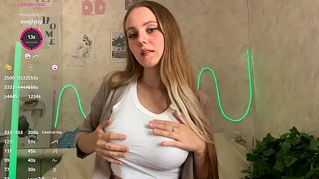 VictoriaDeese online show from July 17, 2026, 3:37 am